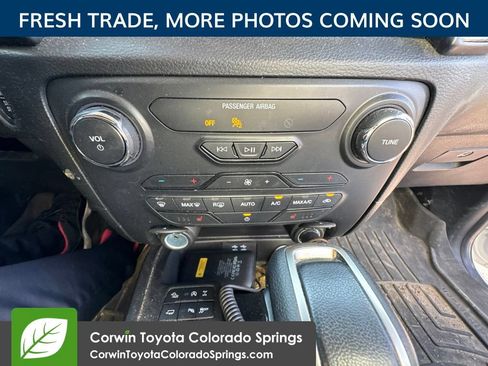 Used 2023 Ford Ranger Lariat w/ Tremor Off-Road Package AWD/4WD image 14