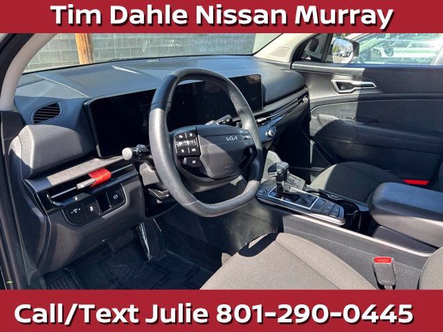 Used 2026 Kia Sportage LX FWD image 24
