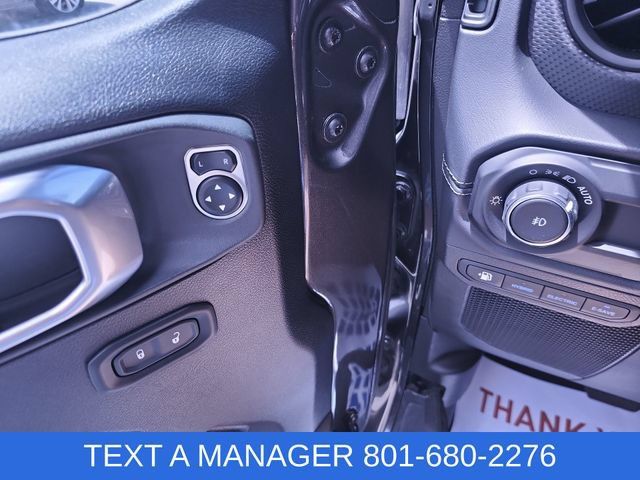 Used 2024 Jeep Wrangler Unlimited Rubicon 4xe AWD/4WD image 13