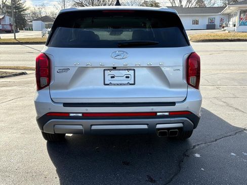 Used 2023 Hyundai Palisade SEL w/ Cargo Package image 4