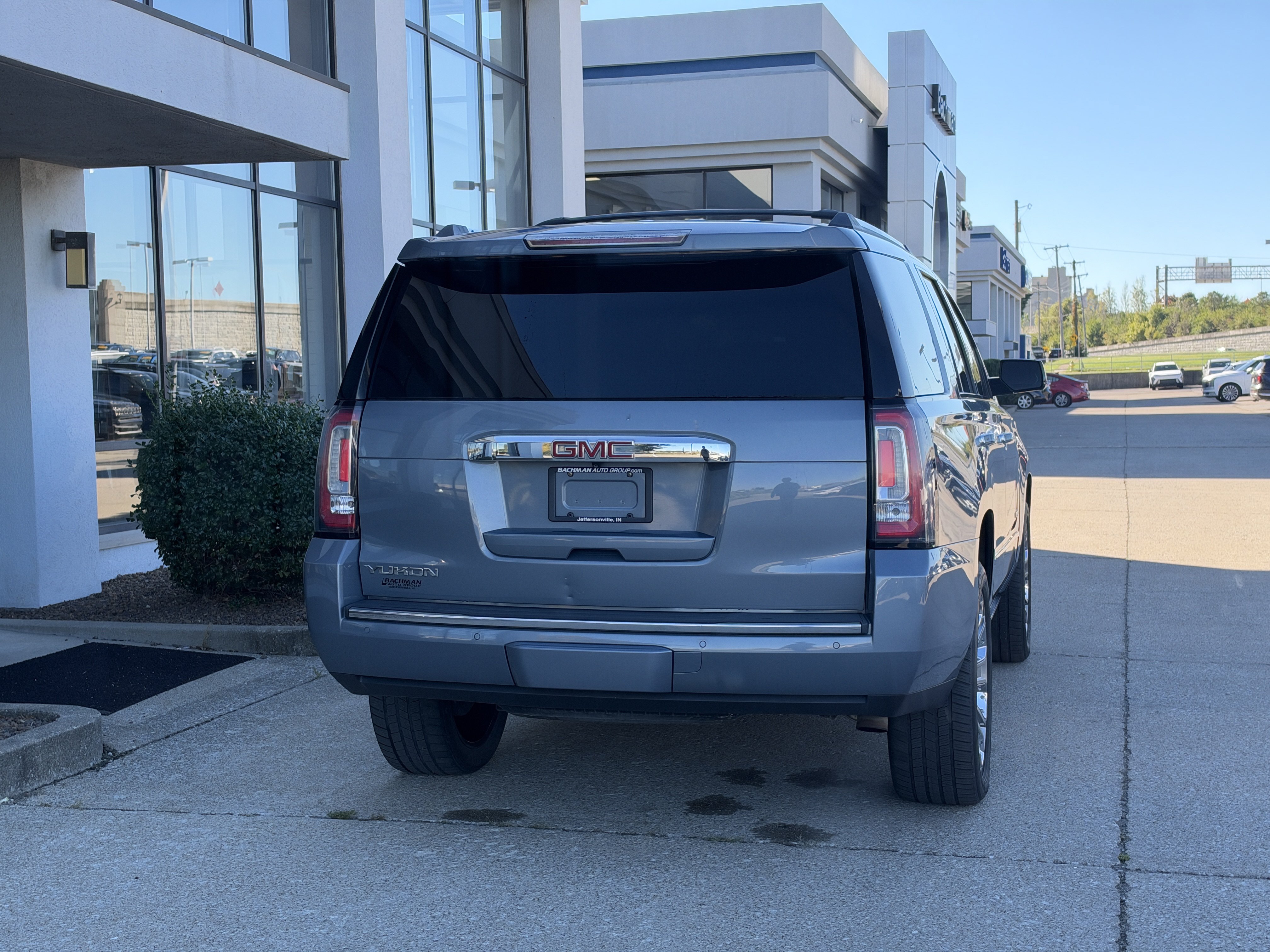 Used 2016 GMC Yukon Denali w/ Open Road Package AWD/4WD image 5