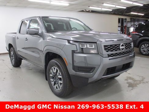 New 2026 Nissan Frontier SV w/ SV Convenience Package image 8