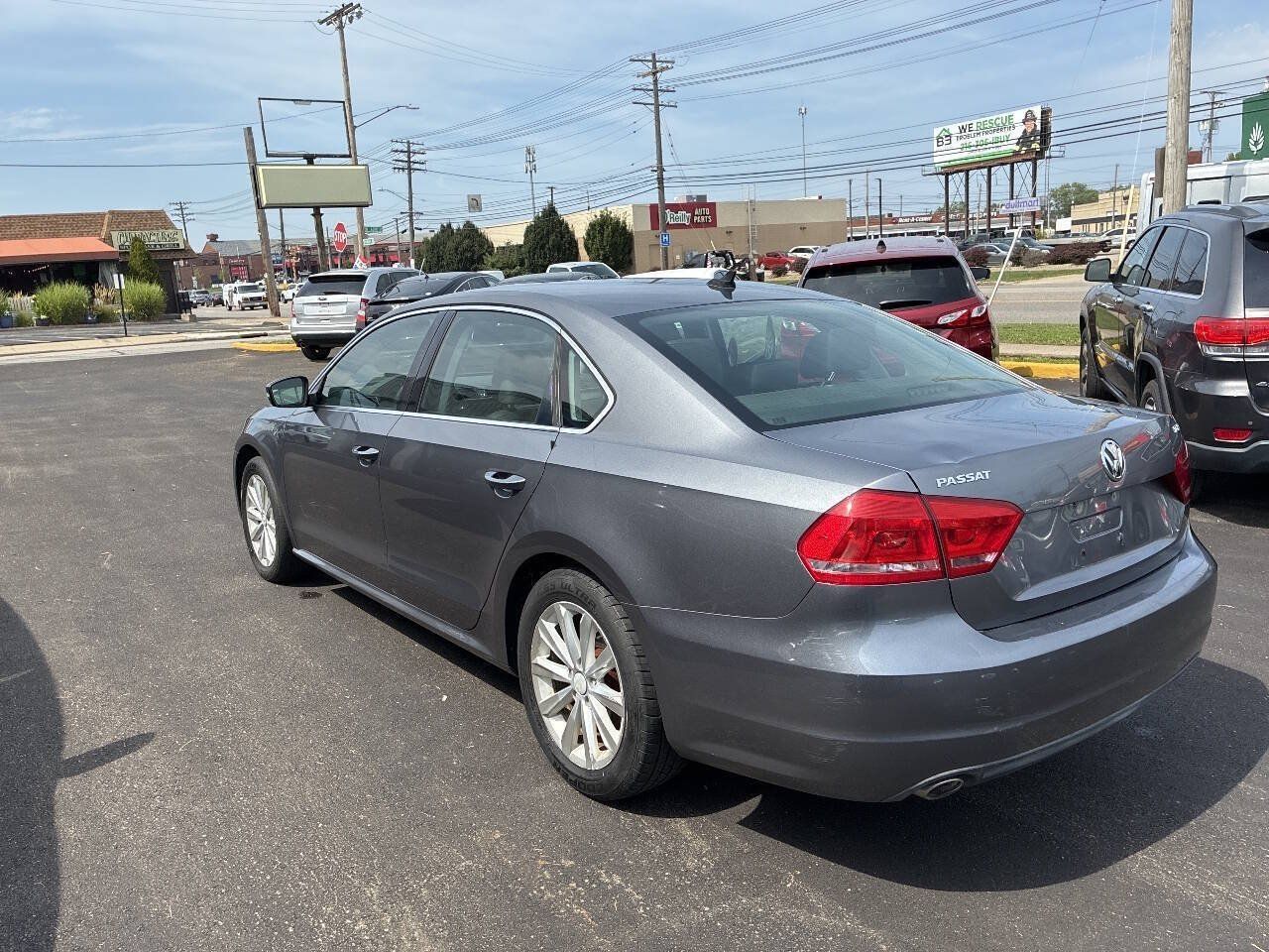Used 2015 Volkswagen Passat TDI SE FWD image 8