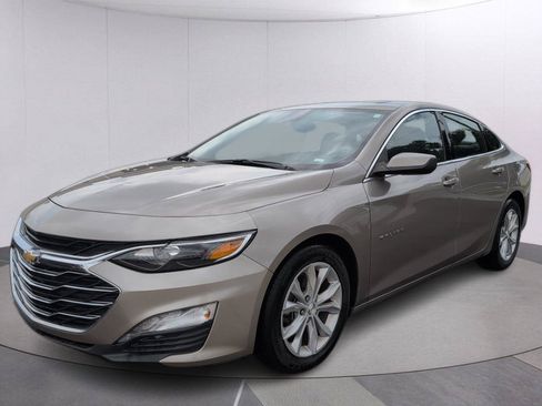 Used 2024 Chevrolet Malibu LT FWD image 1