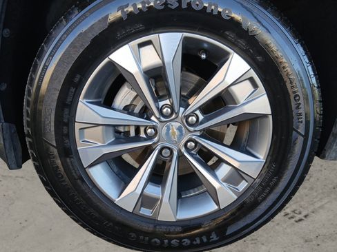 Used 2025 Chevrolet Equinox LT w/ Safety and Technology Package image 14