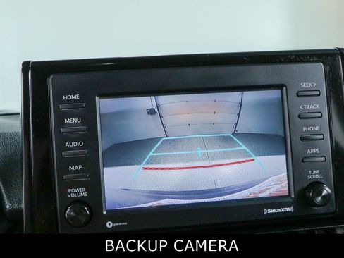 Used 2022 Toyota RAV4 XLE w/ Convenience Package FWD image 18