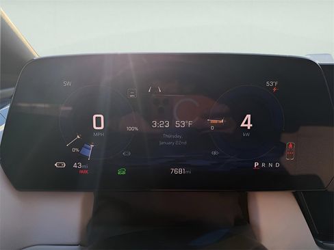 Used 2025 Chevrolet Equinox EV LT image 27