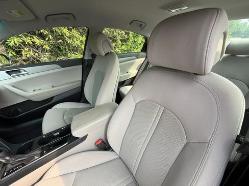 Used 2017 Hyundai Sonata SE FWD image 36