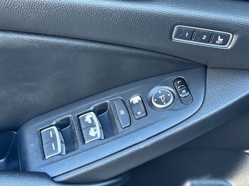 Used 2020 Honda Accord Touring image 13