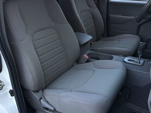 Used 2020 Nissan Frontier S RWD image 24