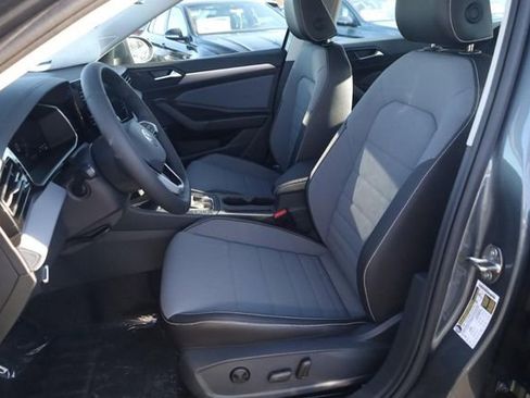 New 2026 Volkswagen Jetta SE image 19