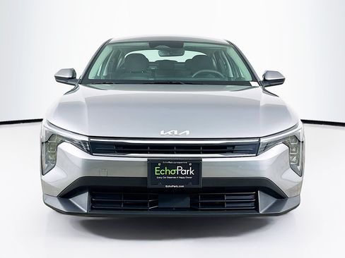 Used 2025 Kia K4 FWD image 2