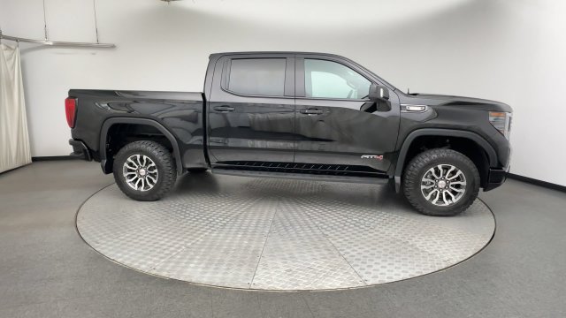 Used 2022 GMC Sierra 1500 AT4 w/ AT4 Premium Package AWD/4WD image 9