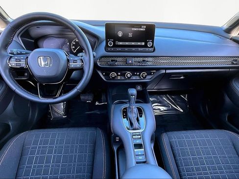 Used 2025 Honda HR-V Sport image 8