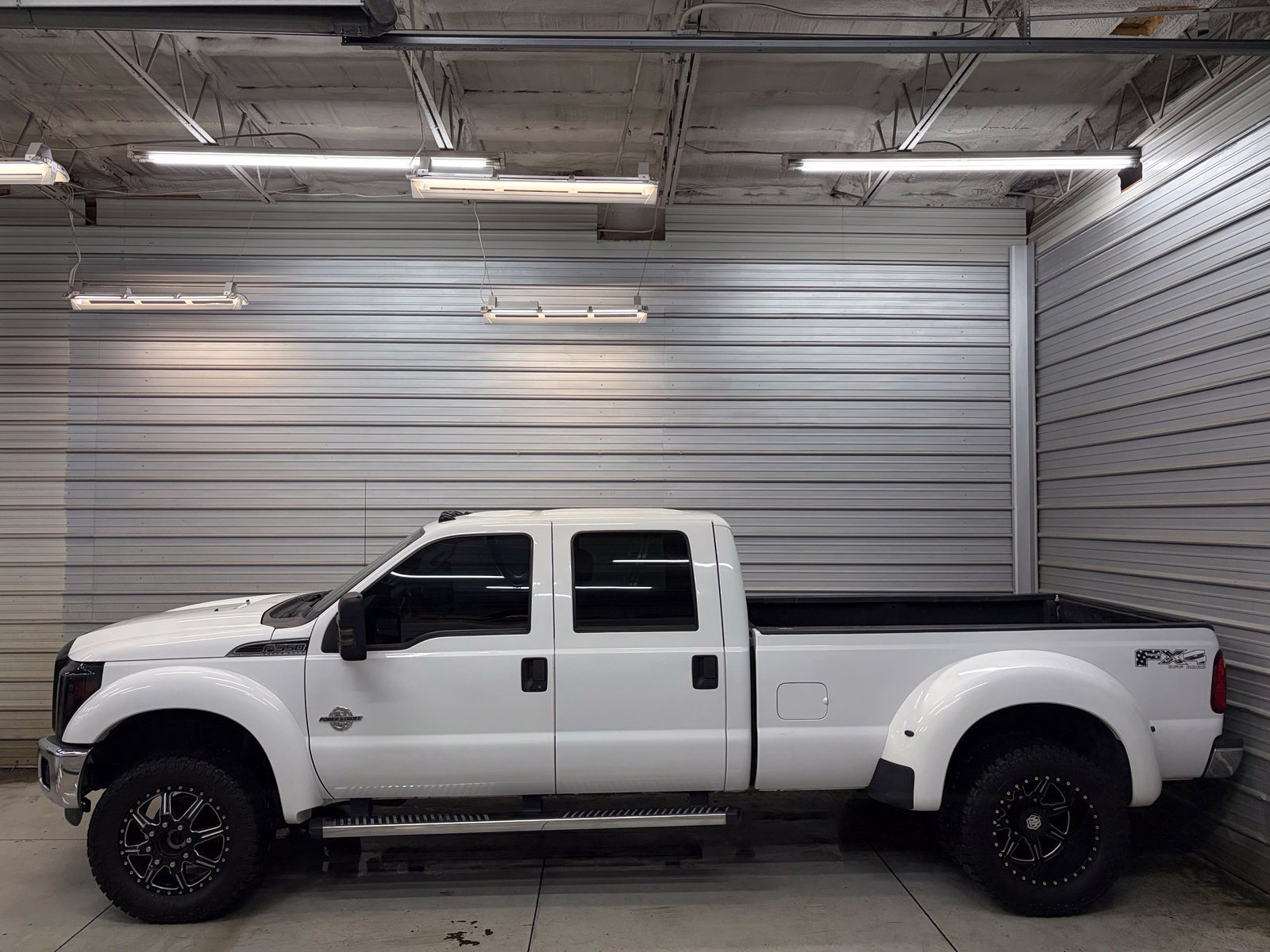Used 2016 Ford F350 XLT AWD/4WD image 8
