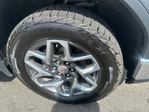 Used 2023 GMC Sierra 1500 SLT w/ SLT Premium Package AWD/4WD image 9