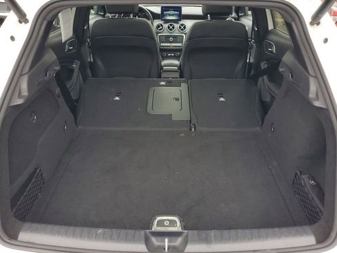 Used 2019 Mercedes-Benz GLA 250 4MATIC w/ Premium Package image 29