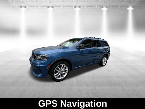 Used 2024 Dodge Durango GT RWD image 3