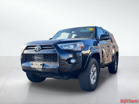 Certified 2024 Toyota 4Runner SR5 AWD/4WD image 2