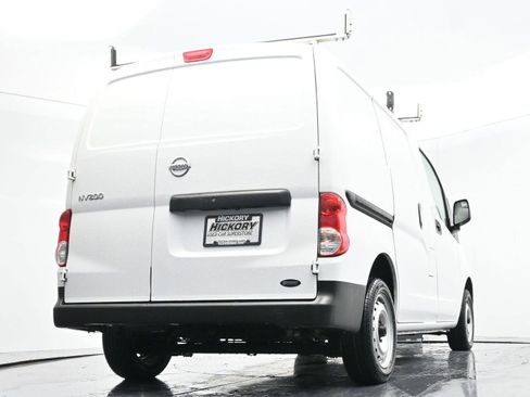 Used 2019 Nissan NV200 S image 38