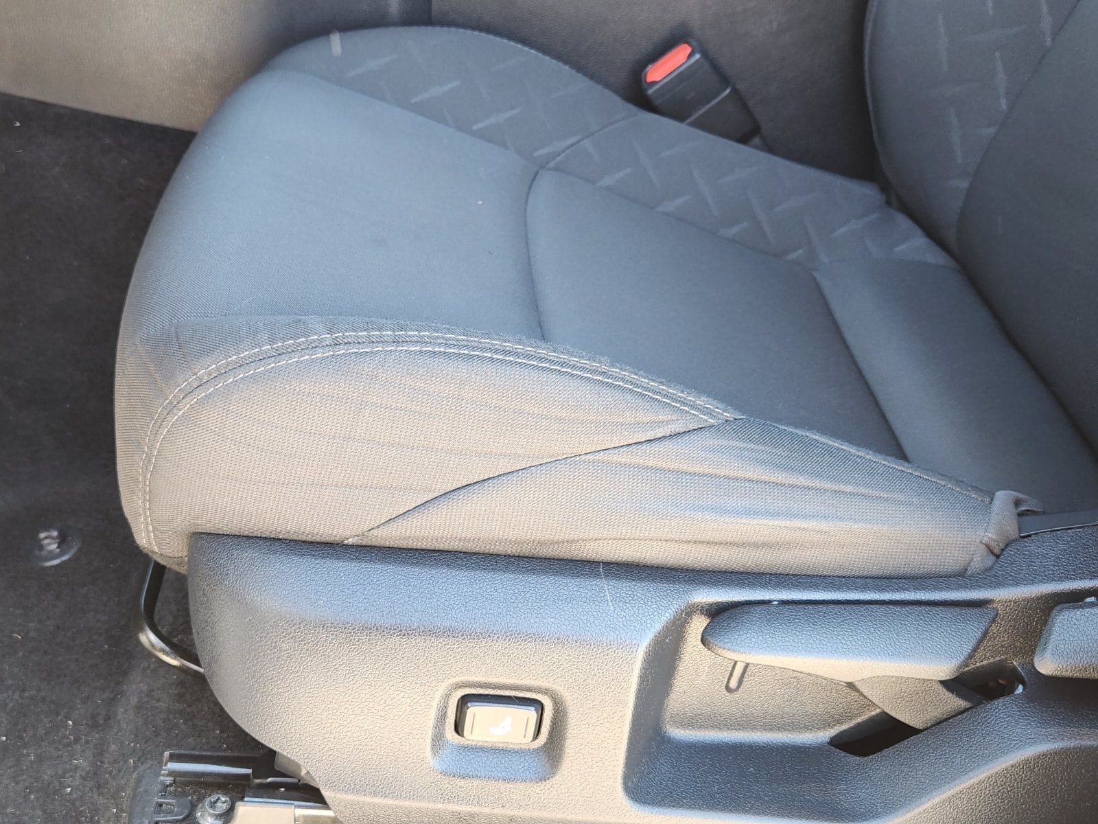 Used 2024 Toyota Tacoma SR AWD/4WD image 33