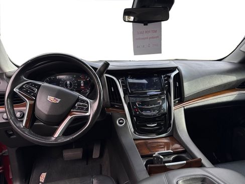Used 2020 Cadillac Escalade ESV Premium Luxury image 14