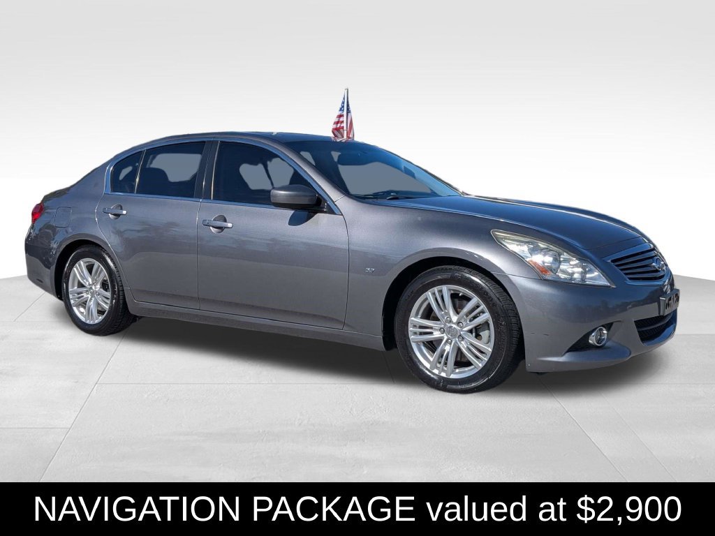 Used 2015 INFINITI Q40 w/ Navigation Package RWD 360° Tour