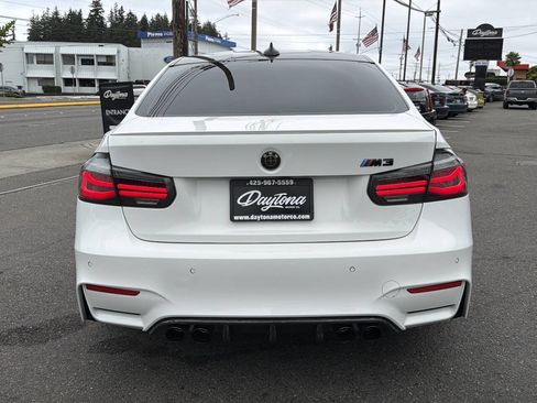 Used 2015 BMW M3 RWD image 7
