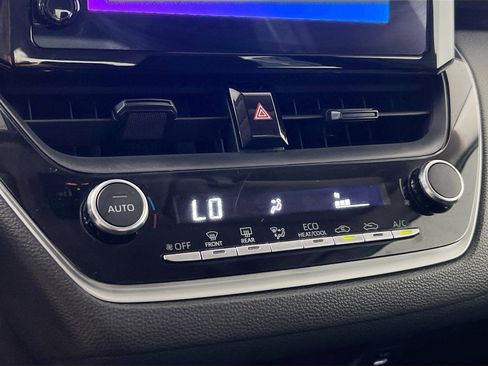 Used 2023 Toyota Corolla LE image 26