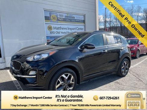 Used 2022 Kia Sportage EX w/ EX Technology Package image 1
