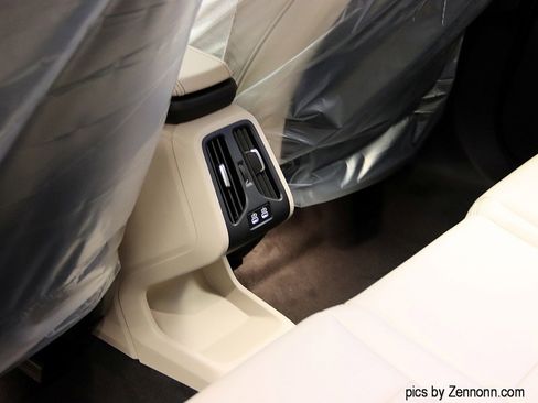 New 2025 BMW X1 xDrive28i image 14