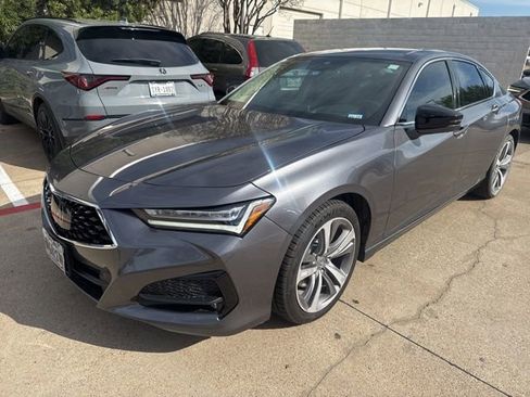 Used 2023 Acura TLX Advance image 2
