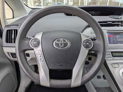 Used 2014 Toyota Prius Four image 21