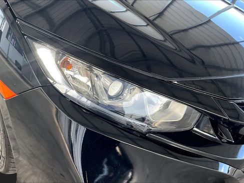 Used 2020 Honda Civic Sport image 28