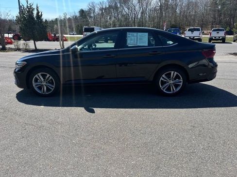 Used 2024 Volkswagen Jetta SE image 22