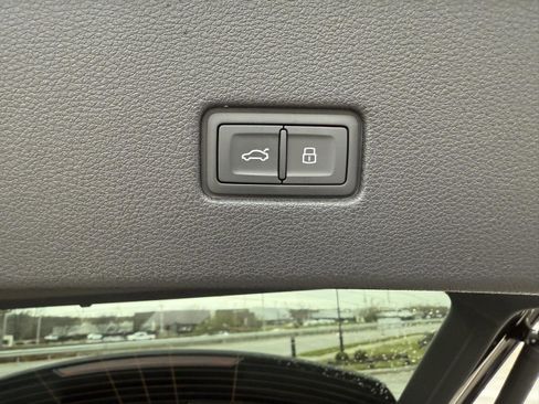 New 2026 Audi Q8 Premium Plus image 23