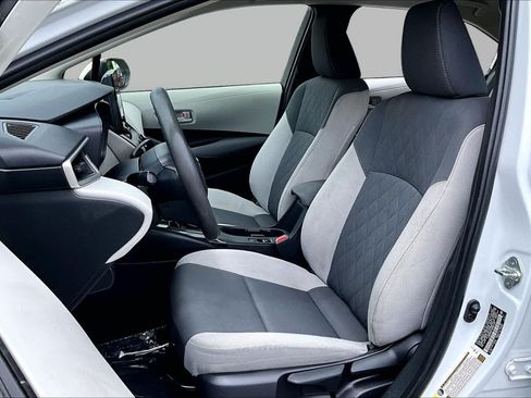 Used 2024 Toyota Corolla LE FWD image 8