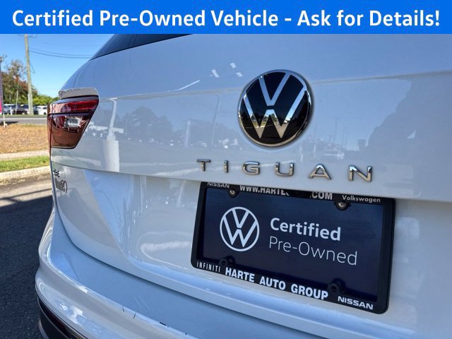 Certified 2023 Volkswagen Tiguan SE w/ Panoramic Sunroof Package AWD/4WD image 9