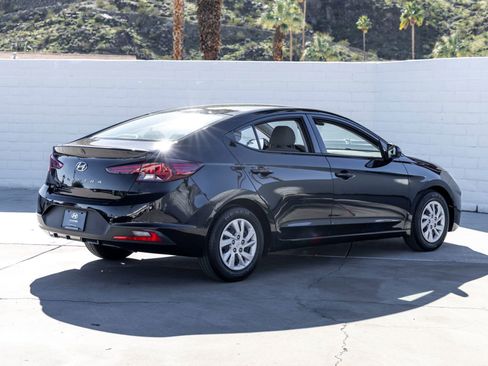 Used 2020 Hyundai Elantra SE image 15