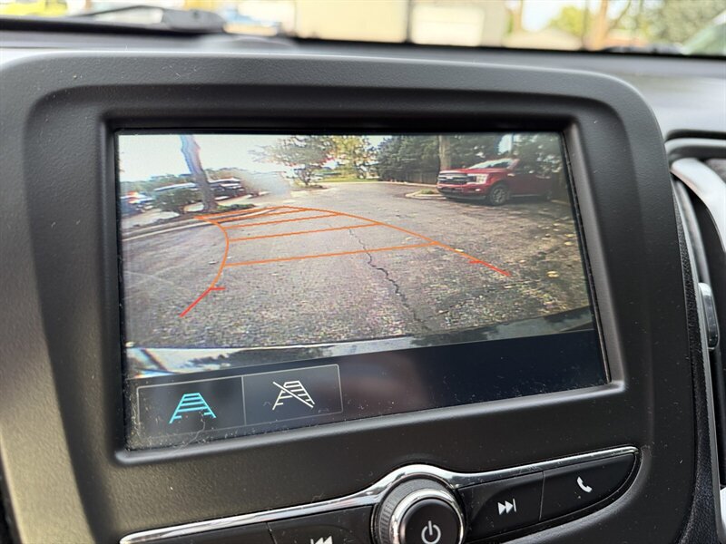 Used 2017 Chevrolet Malibu LS FWD image 27