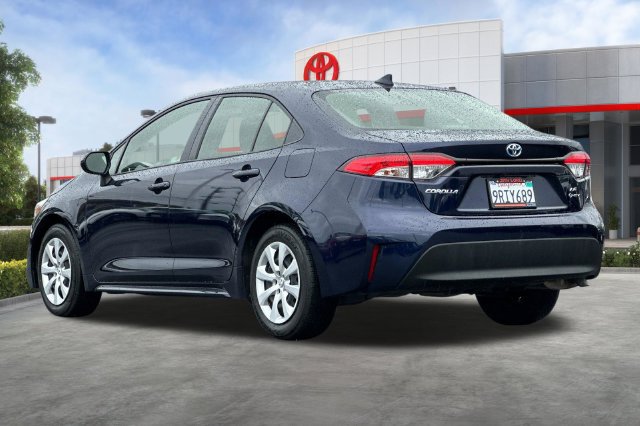 Used 2025 Toyota Corolla LE FWD image 6