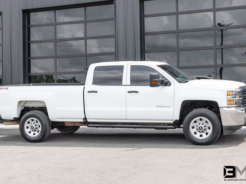 Used 2018 Chevrolet Silverado 2500 W/T w/ WT Fleet Convenience Package AWD/4WD image 8