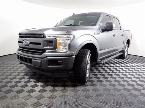 Used 2019 Ford F150 XLT w/ Equipment Group 302A Luxury image 9