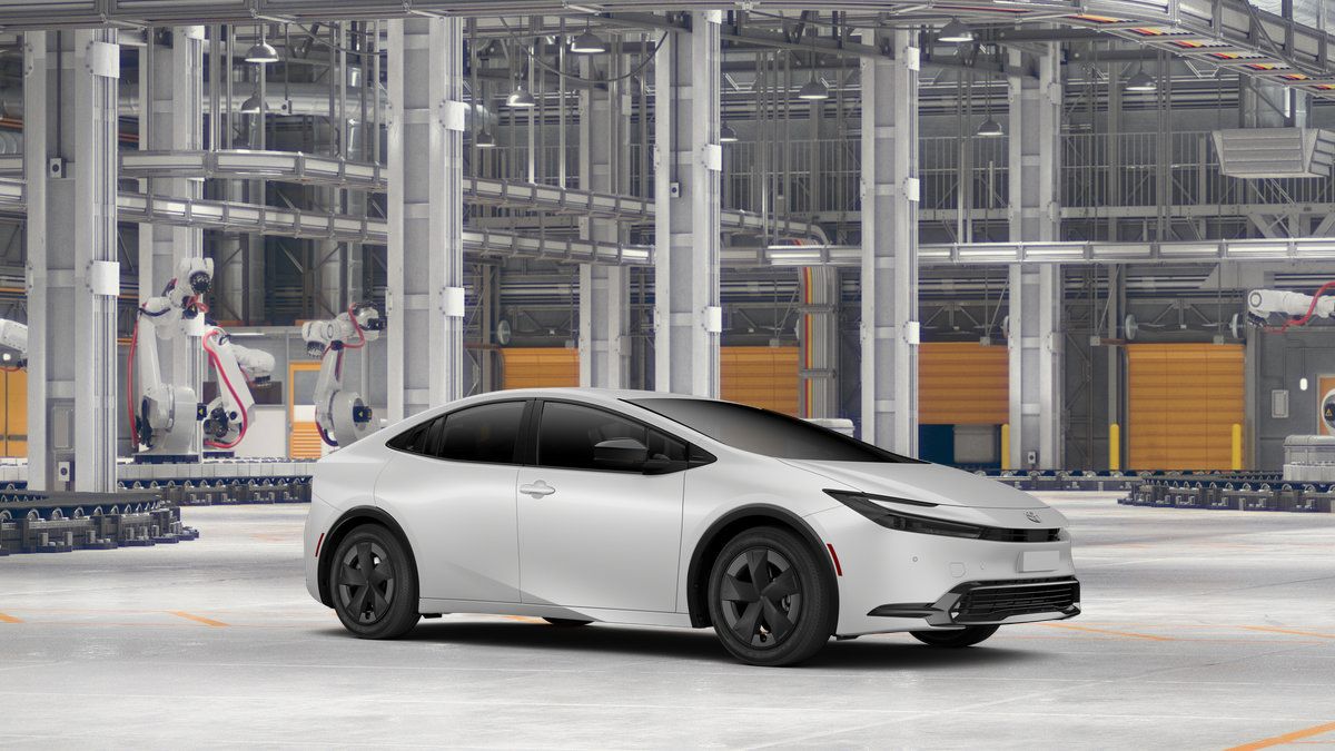 New 2027 Toyota Prius LE FWD image 16