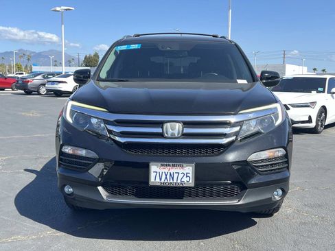Used 2016 Honda Pilot Elite image 4