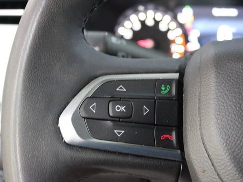 Used 2023 Jeep Compass Limited AWD/4WD image 16