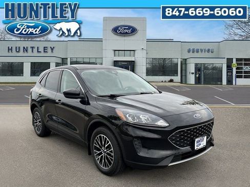 Used 2021 Ford Escape SE w/ Cold Weather Package image 4