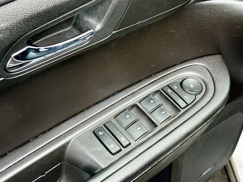 Used 2017 GMC Acadia Limited SLT image 20