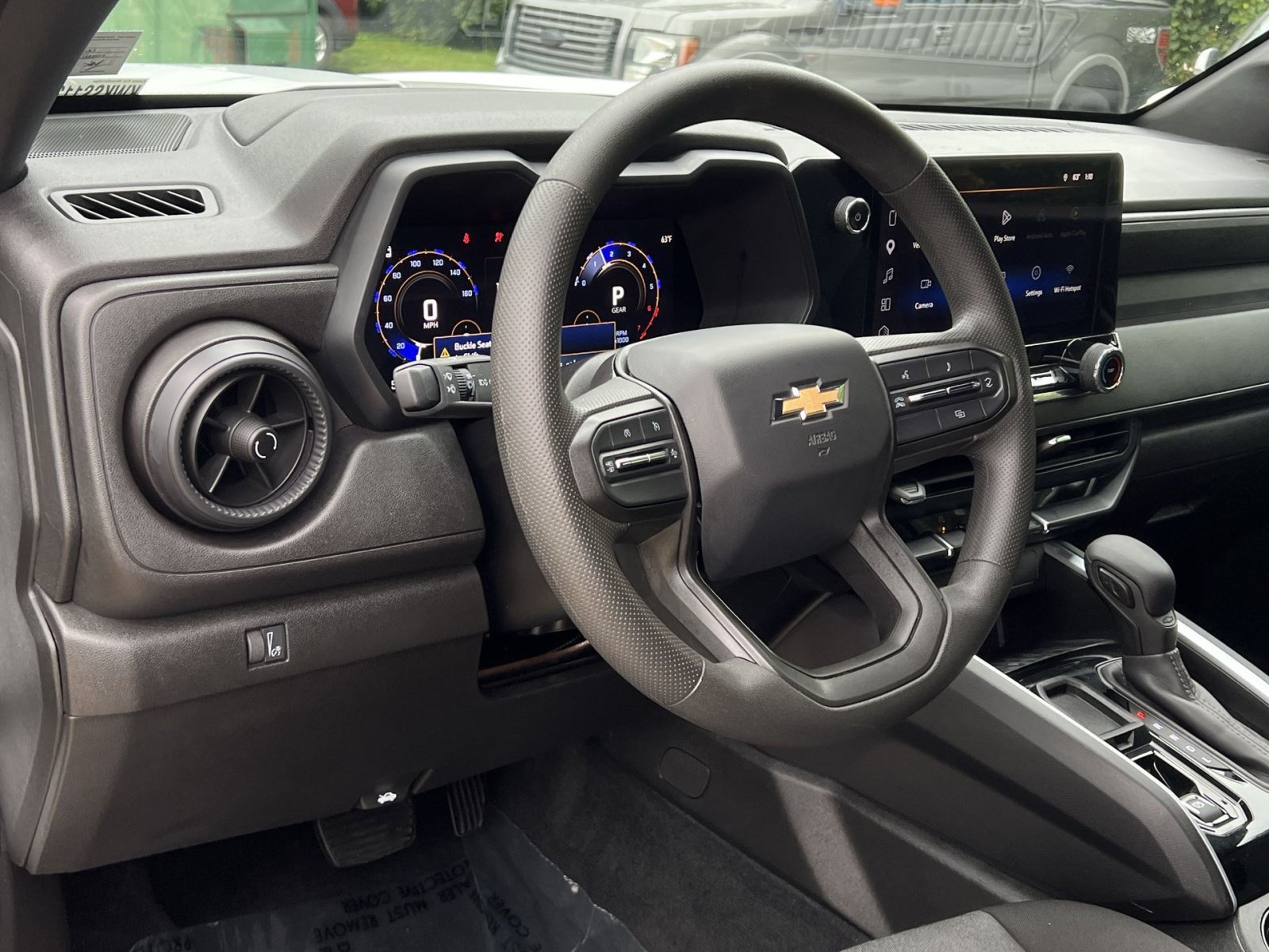 Used 2025 Chevrolet Colorado W/T RWD image 21