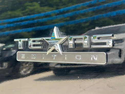 Used 2019 Chevrolet Silverado 1500 LTZ w/ LTZ Texas Edition RWD image 9